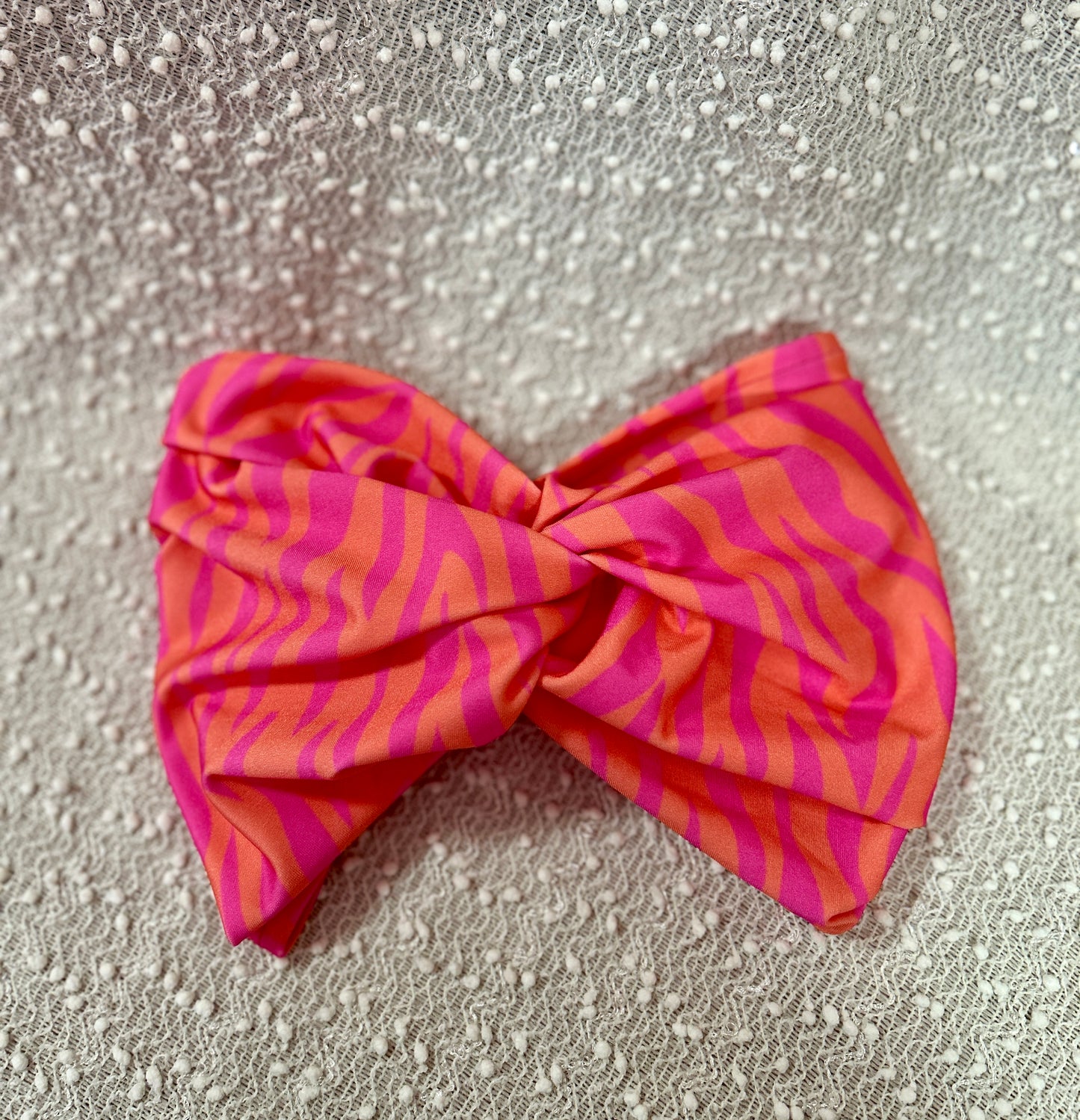 Turbante naranjo cebra fucsia