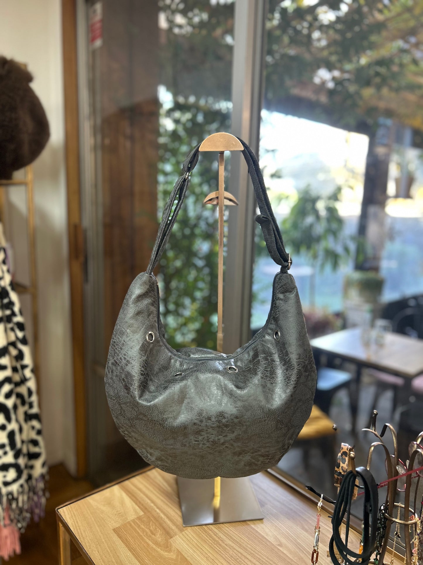 Luna gris ajustable