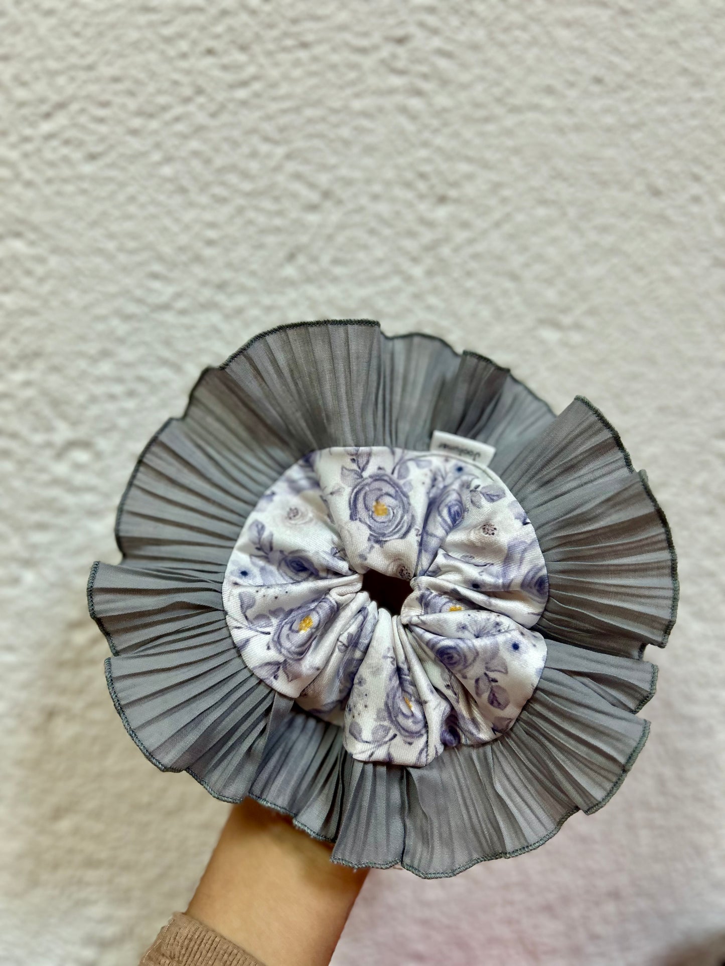 Rumba gris flores
