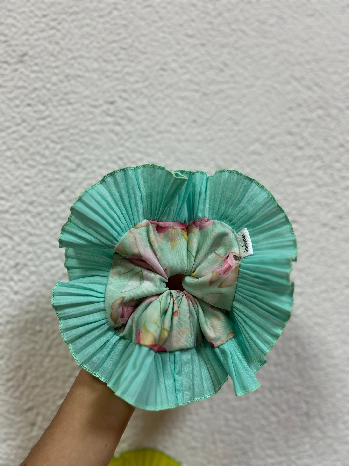 Rumba verde agua rosas