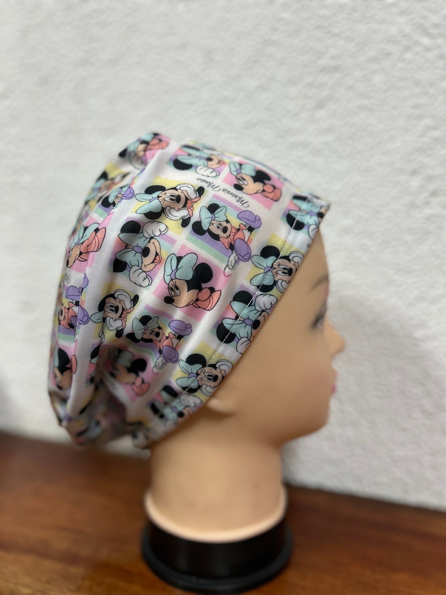 Cofia Minnie fondo blanco