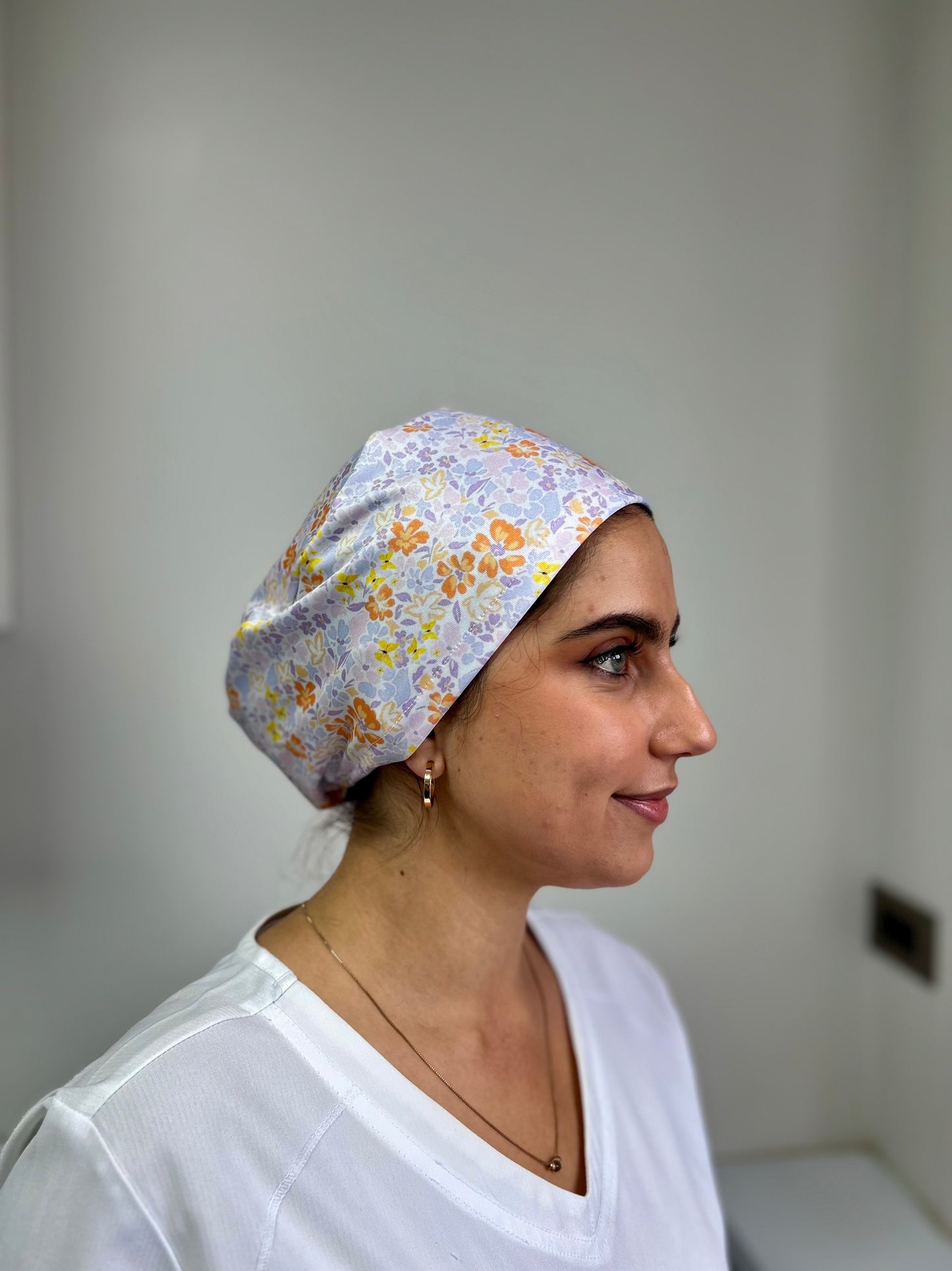 Cofia flores pequeñas amarilla/celeste