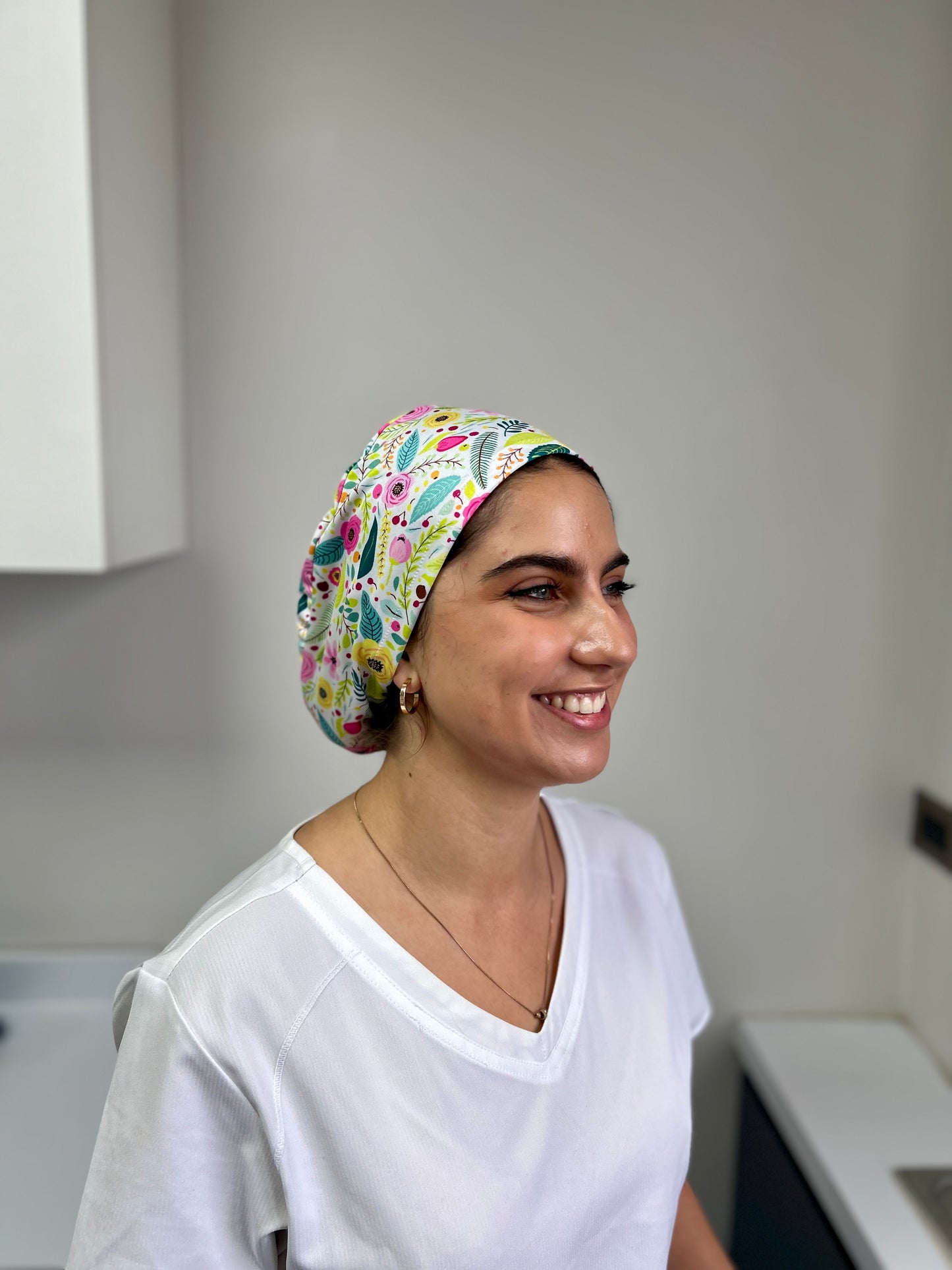 Cofia flores amarilla