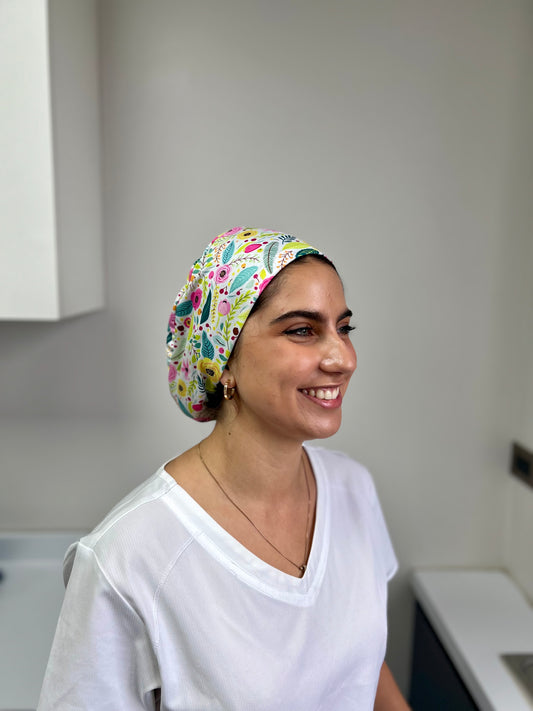 Cofia flores amarilla