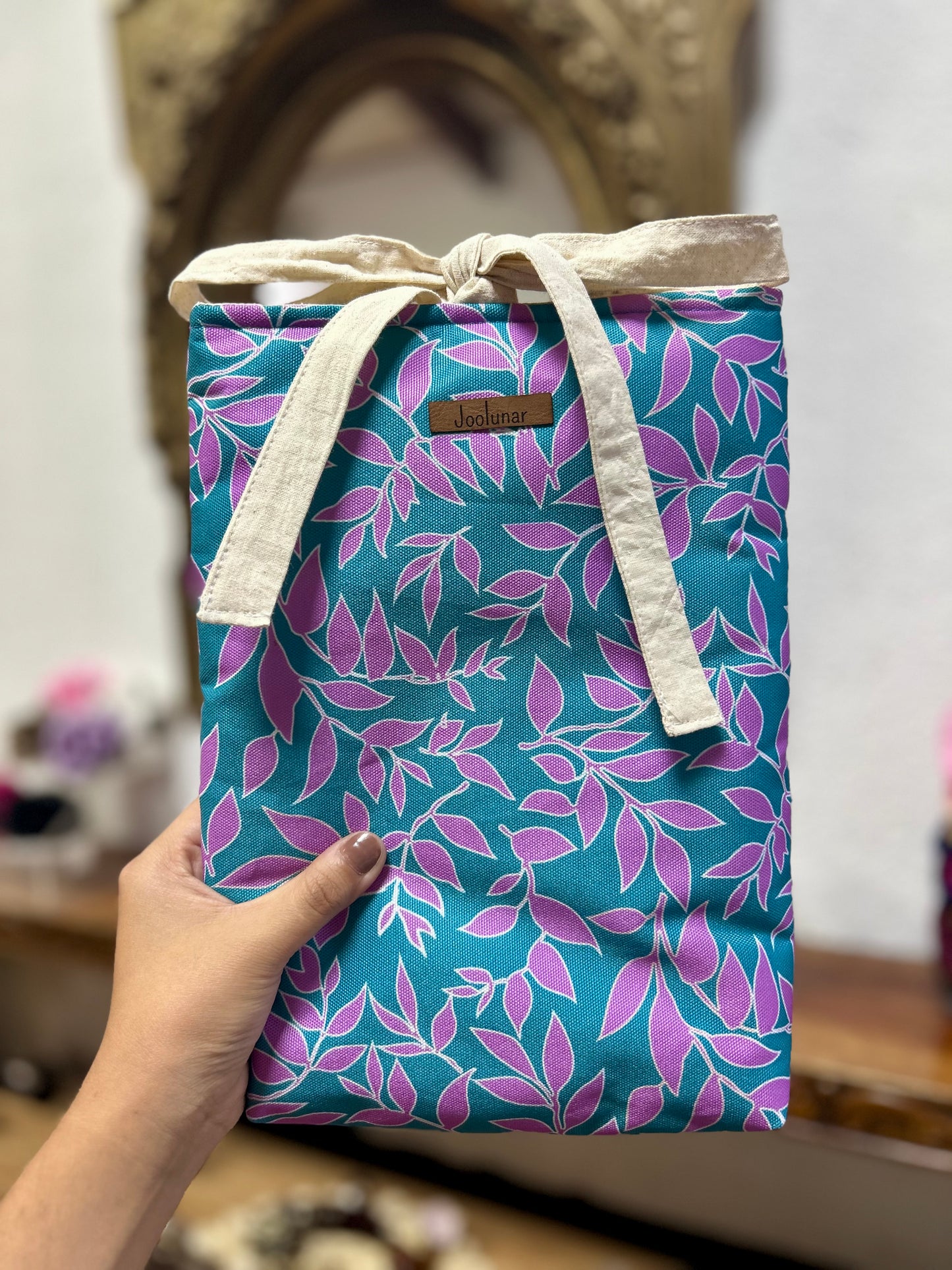Funda libro hojas