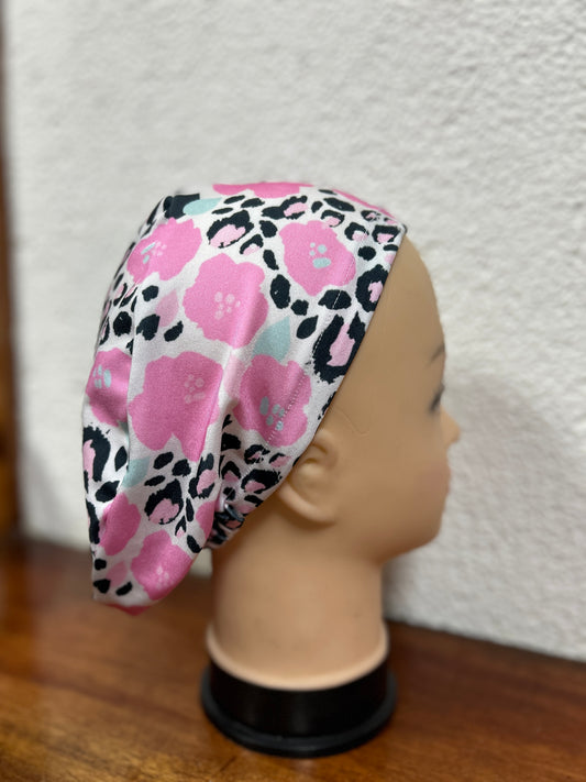 Cofia fondo blanco, print rosa