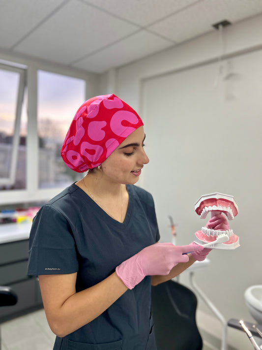 Cofia roja print rosado